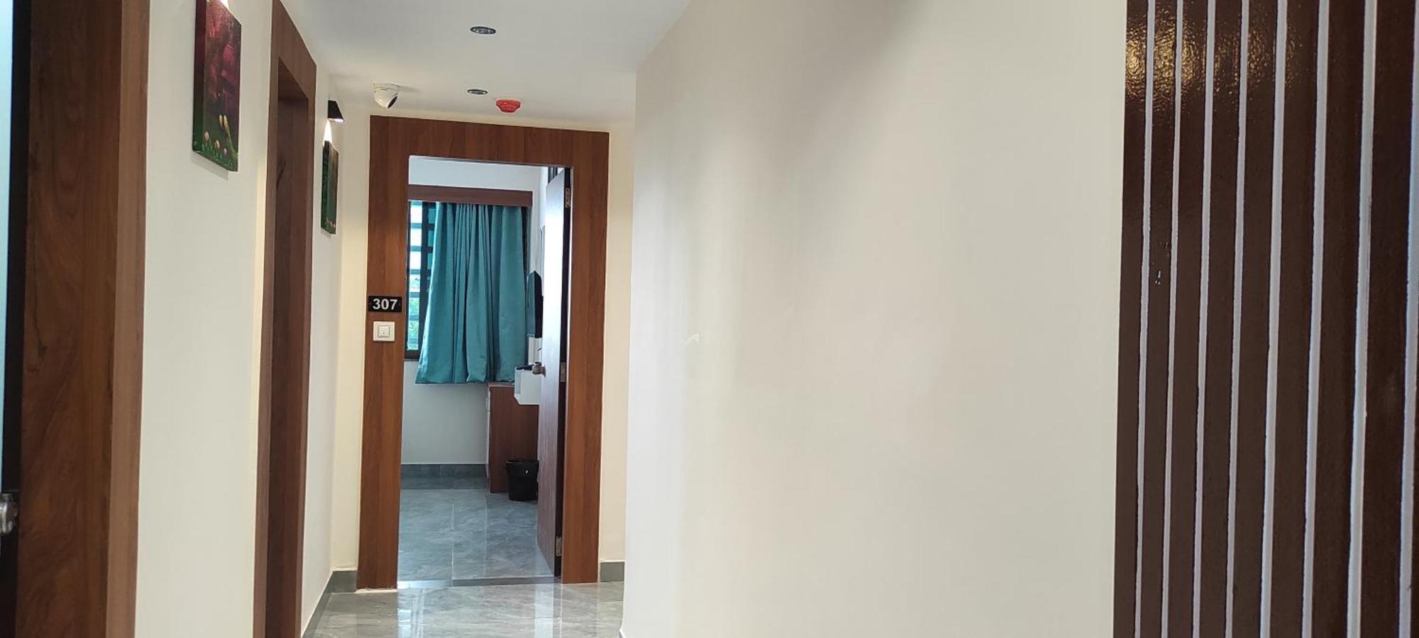 Hotel Earth Inn, Subhash Bridge, Rto Circle, Ahmedabad Eksteriør billede